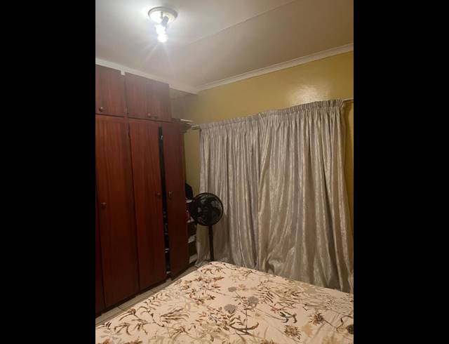2 BEDROOM APARTMENT FOR SALE IN MMABATHO 2